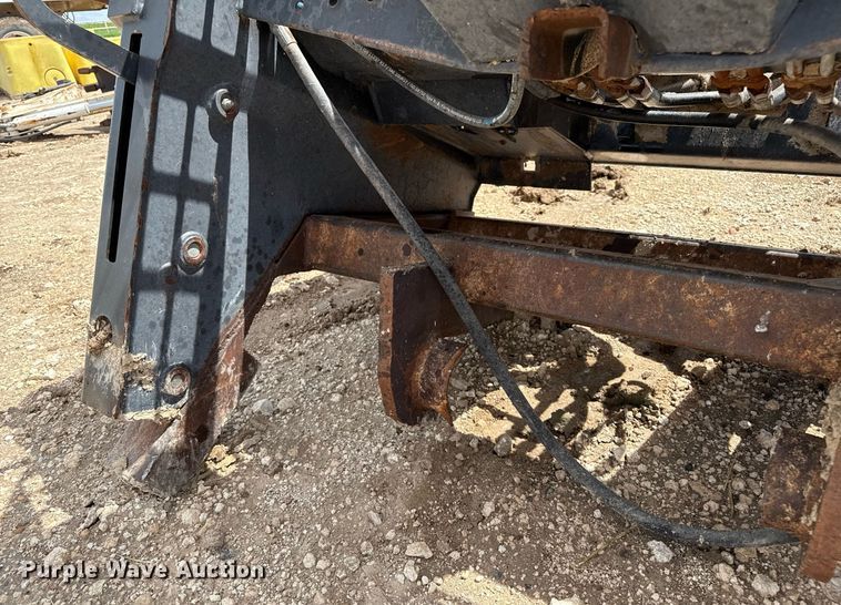 image for item DZ8752 Bobcat 811 skid steer backhoe