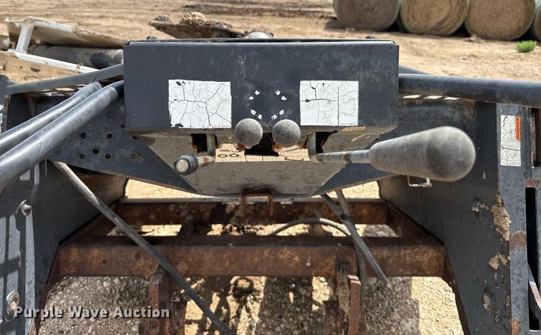 image for item DZ8752 Bobcat 811 skid steer backhoe