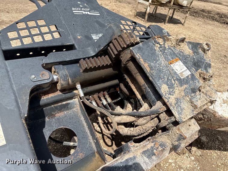 image for item DZ8752 Bobcat 811 skid steer backhoe