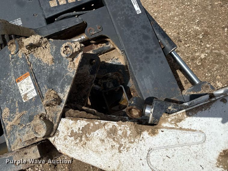 image for item DZ8752 Bobcat 811 skid steer backhoe