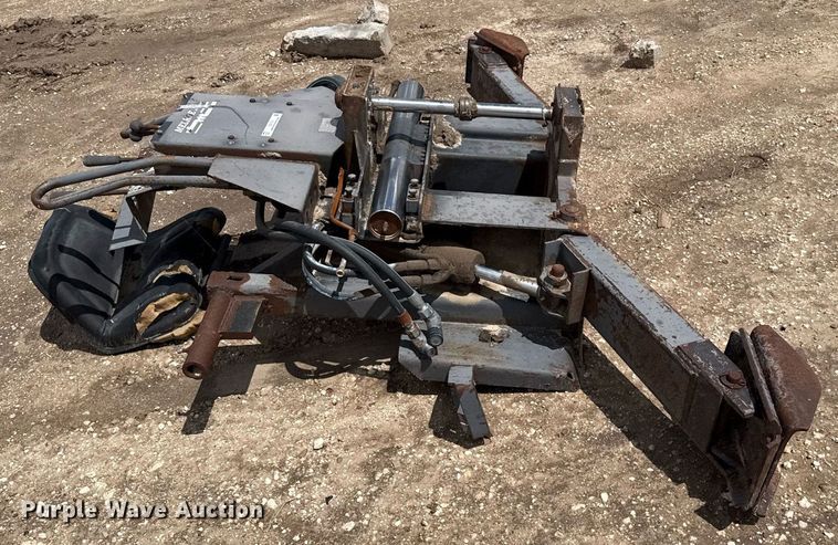 image for item DZ8753 Bobcat 911 skid steer backhoe