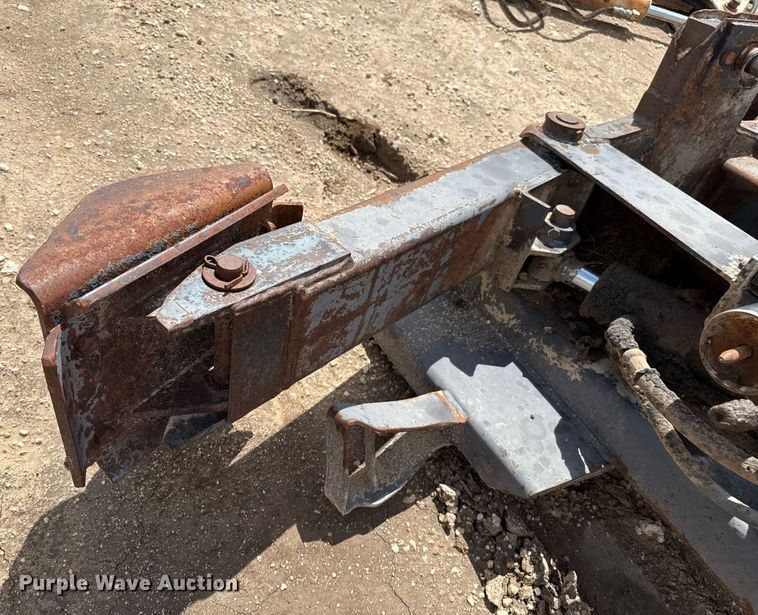 image for item DZ8753 Bobcat 911 skid steer backhoe