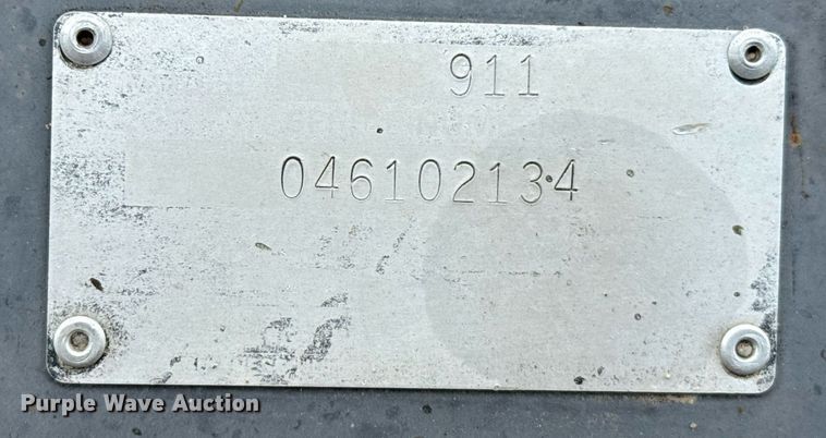 image for item DZ8753 Bobcat 911 skid steer backhoe