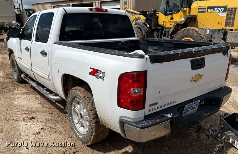 image for item DZ8757 2010 Chevrolet Silverado 1500 Crew Cab pickup truck