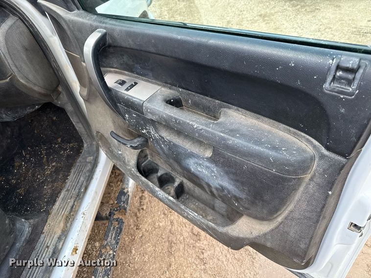 image for item DZ8757 2010 Chevrolet Silverado 1500 Crew Cab pickup truck