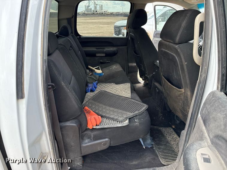 image for item DZ8757 2010 Chevrolet Silverado 1500 Crew Cab pickup truck