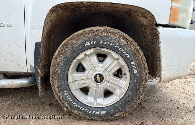 image for item DZ8757 2010 Chevrolet Silverado 1500 Crew Cab pickup truck