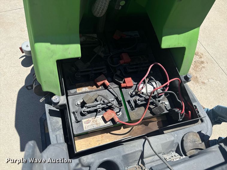 image for item DZ8764 Gansow CT160 floor scrubber