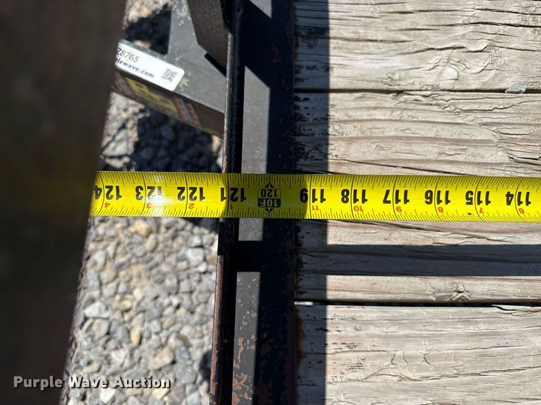 image for item DZ8765 2007 Tilt deck utility trailer