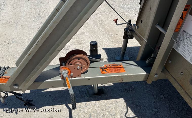 image for item DZ8766 1994 Winco light plant