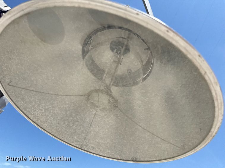 image for item DZ8766 1994 Winco light plant