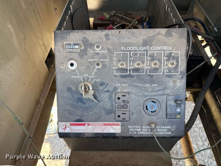 image for item DZ8766 1994 Winco light plant