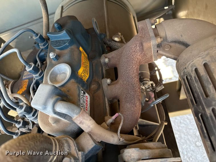 image for item DZ8766 1994 Winco light plant