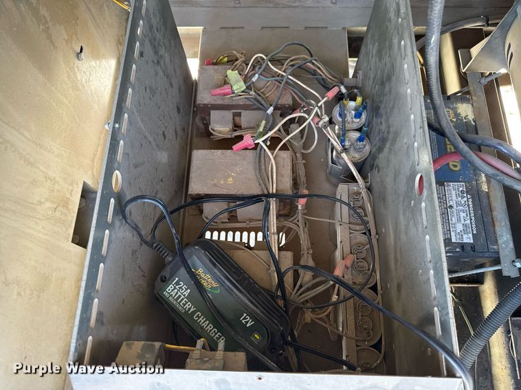 image for item DZ8766 1994 Winco light plant