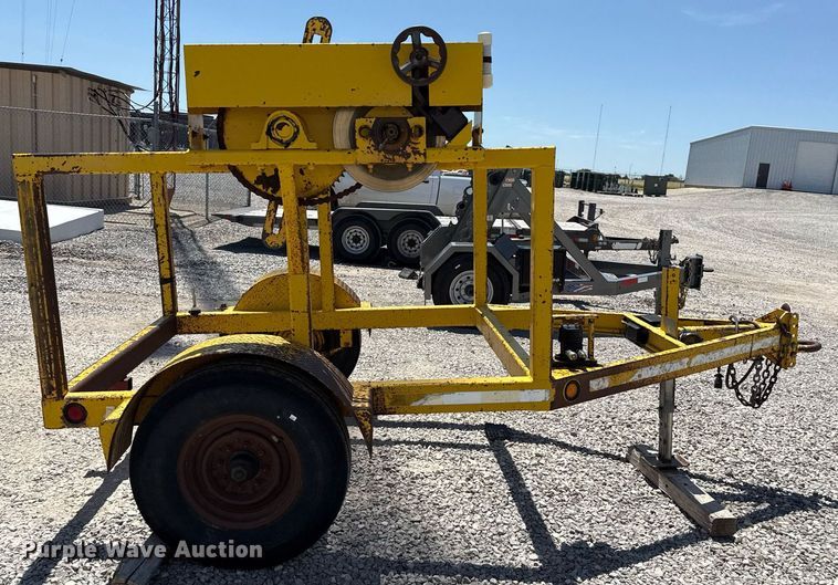 image for item DZ8767 2001 Top reel trailer