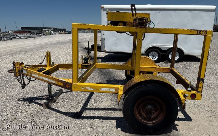 image for item DZ8767 2001 Top reel trailer