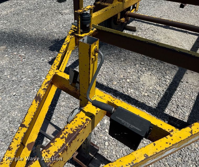 image for item DZ8767 2001 Top reel trailer