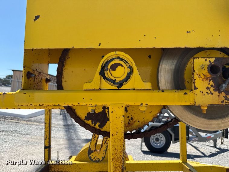 image for item DZ8767 2001 Top reel trailer