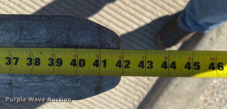 image for item DZ8768 Yale MSW040SF pallet stacker