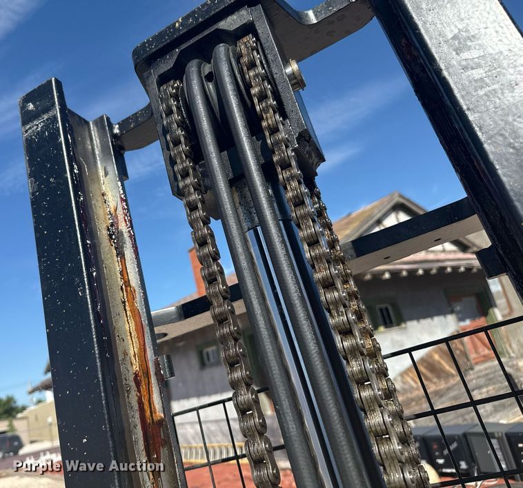 image for item DZ8768 Yale MSW040SF pallet stacker