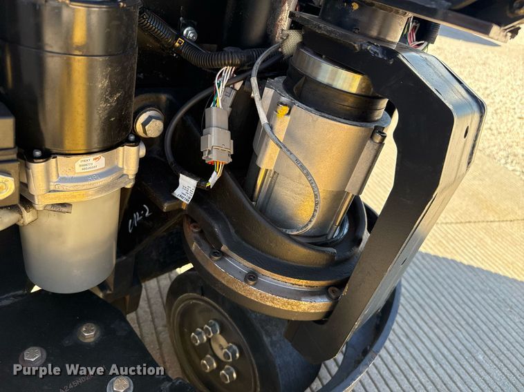 image for item DZ8769 Yale MPB045VG pallet jack