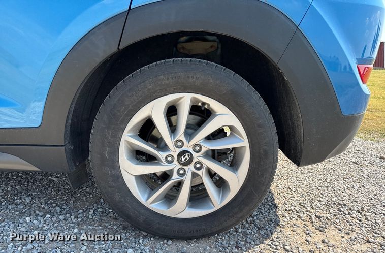 image for item DZ8843 2016 Hyundai Tucson SUV