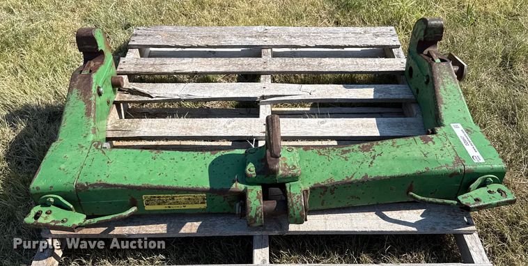 image for item DZ8847 John Deere quick attach