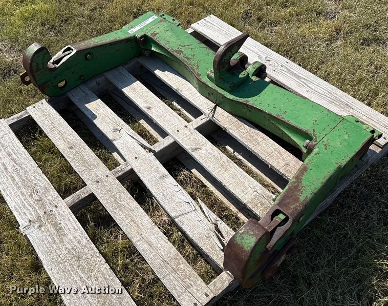 image for item DZ8847 John Deere quick attach