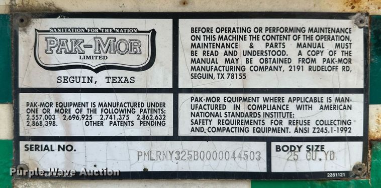 image for item EB2774 2004 Peterbilt 320 refuse truck