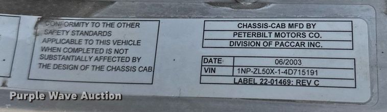 image for item EB2774 2004 Peterbilt 320 refuse truck