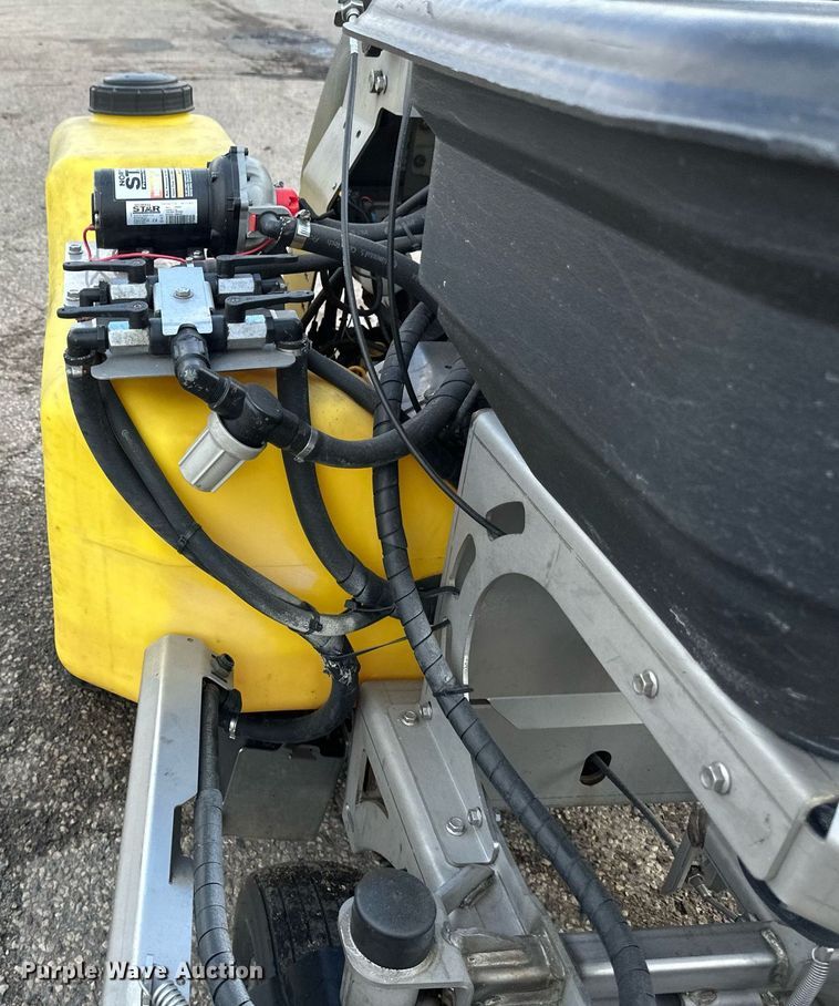 image for item EB2798 LT Rich Products Z Spray applicator