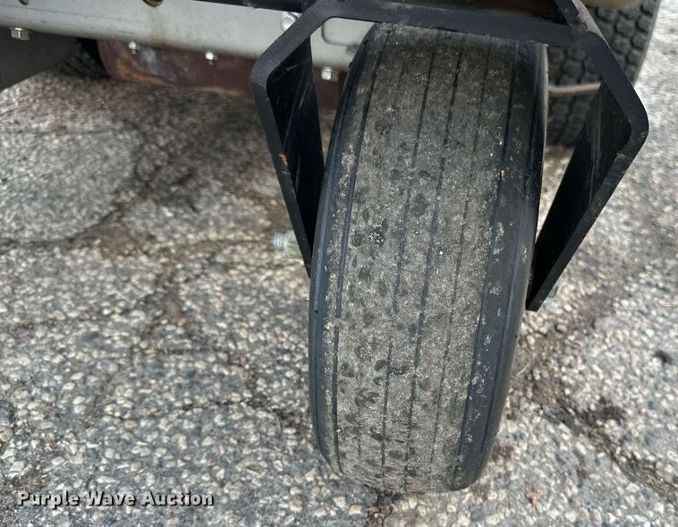 image for item EB2798 LT Rich Products Z Spray applicator