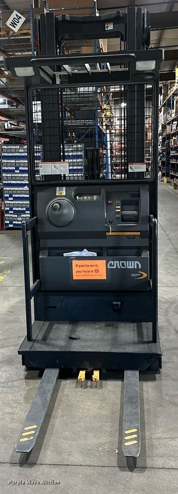 image for item EB2804 2018 Crown SP3520-30 order picker