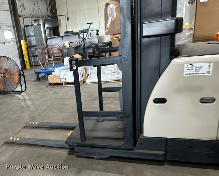 image for item EB2804 2018 Crown SP3520-30 order picker