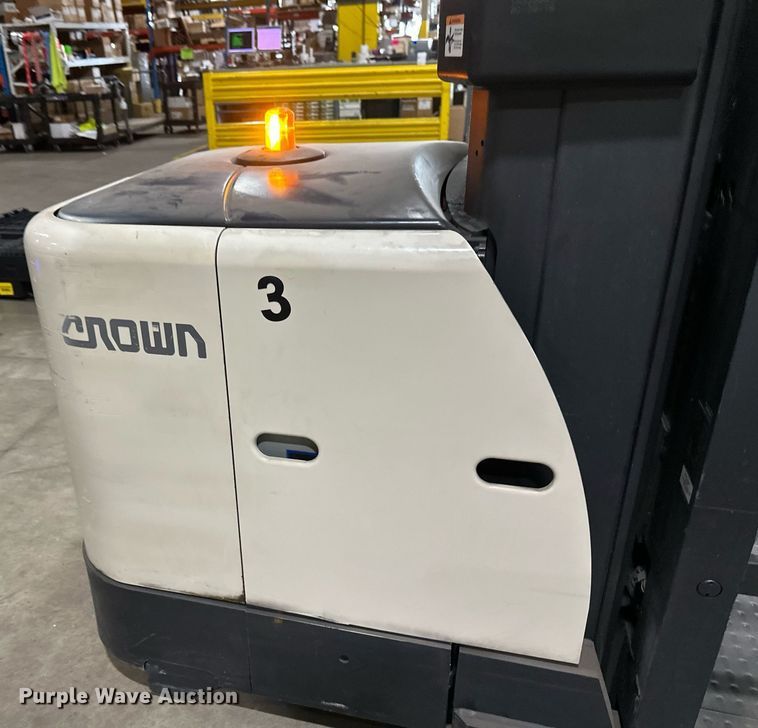 image for item EB2804 2018 Crown SP3520-30 order picker