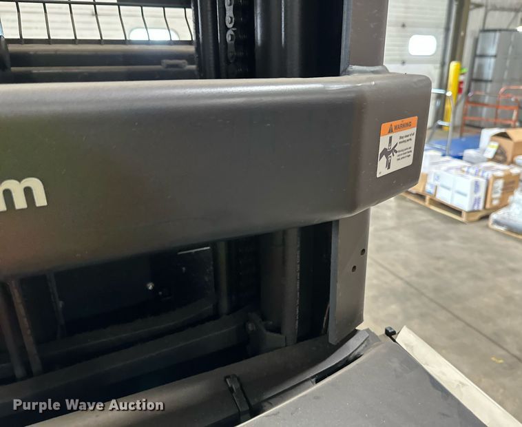 image for item EB2804 2018 Crown SP3520-30 order picker