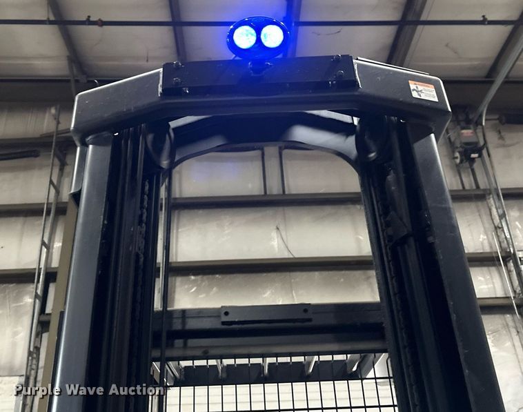 image for item EB2804 2018 Crown SP3520-30 order picker