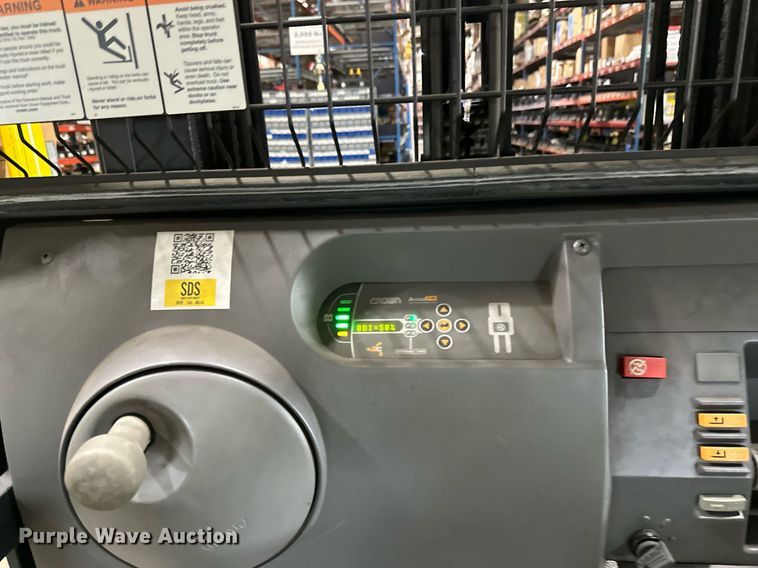 image for item EB2804 2018 Crown SP3520-30 order picker