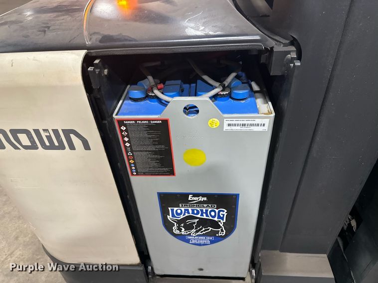 image for item EB2804 2018 Crown SP3520-30 order picker