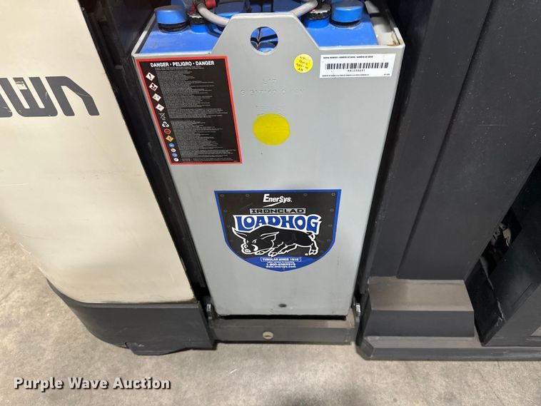 image for item EB2804 2018 Crown SP3520-30 order picker