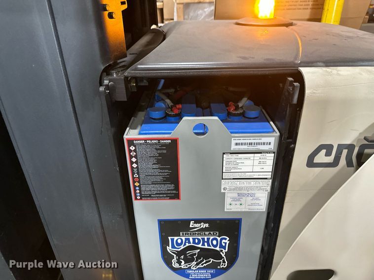 image for item EB2804 2018 Crown SP3520-30 order picker