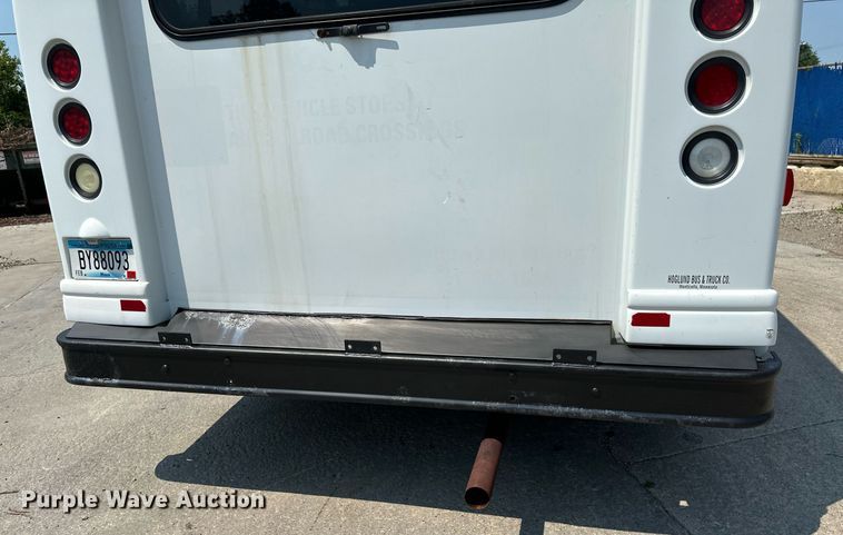 image for item EB2805 2012 Ford E450 Super Duty shuttle bus