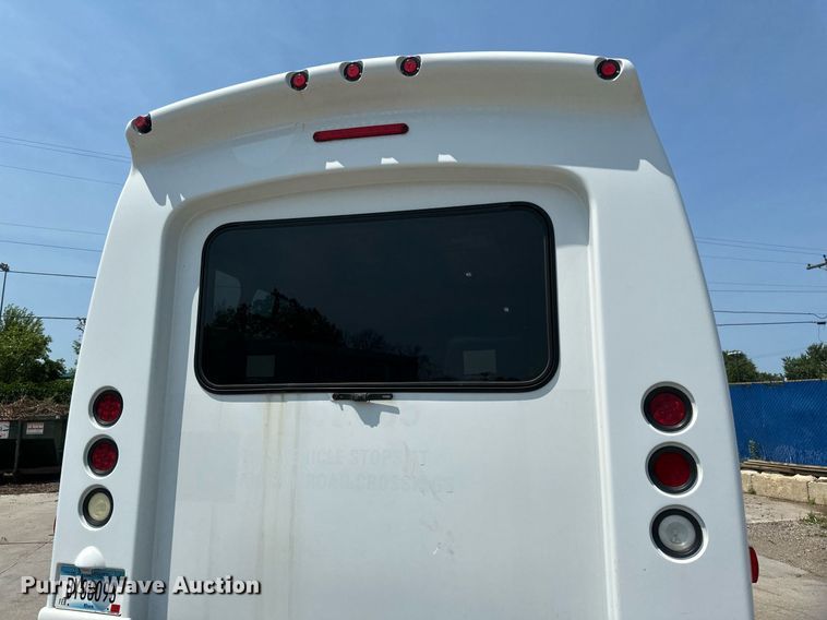 image for item EB2805 2012 Ford E450 Super Duty shuttle bus