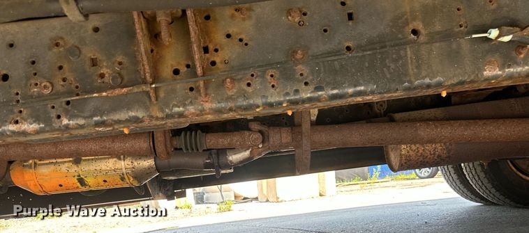 image for item EB2805 2012 Ford E450 Super Duty shuttle bus