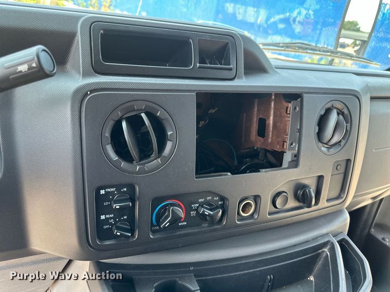 image for item EB2805 2012 Ford E450 Super Duty shuttle bus