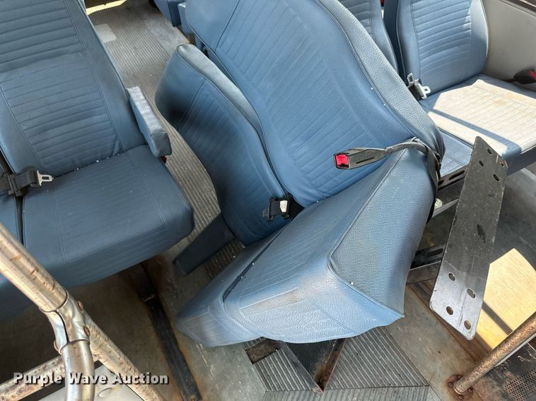 image for item EB2805 2012 Ford E450 Super Duty shuttle bus