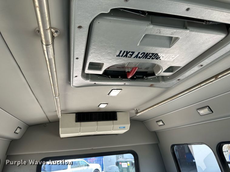 image for item EB2805 2012 Ford E450 Super Duty shuttle bus