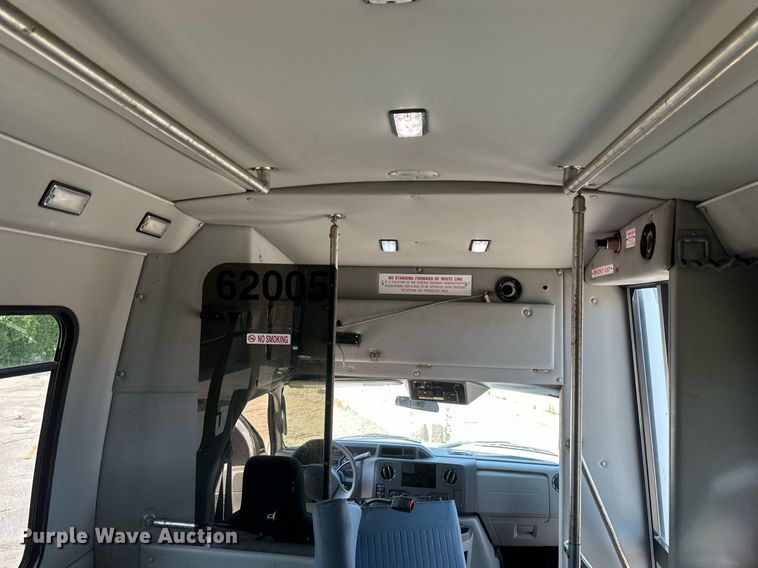 image for item EB2805 2012 Ford E450 Super Duty shuttle bus