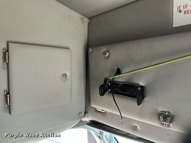 image for item EB2805 2012 Ford E450 Super Duty shuttle bus