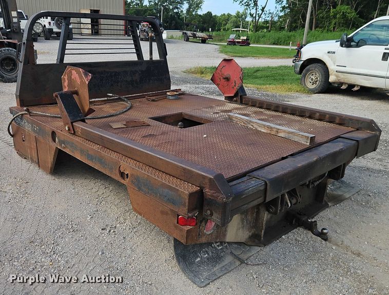 image for item EB8177 DewEze hydraulic bale bed